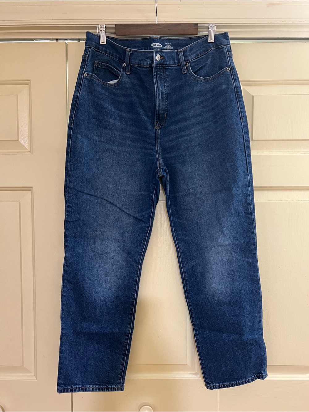 Old Navy Women's High-Rise Medium Wash Blue Straight Jeans Secret Slim Pockets